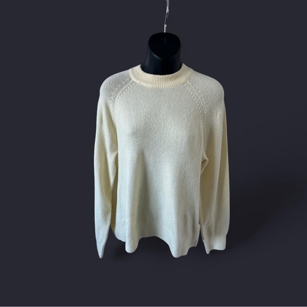 Vince Camuto Cream Women's Crew Neck Sweater